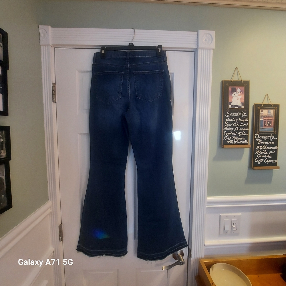 Celebrity Pink Flare Jeans 5/27 - Picture 6 of 9